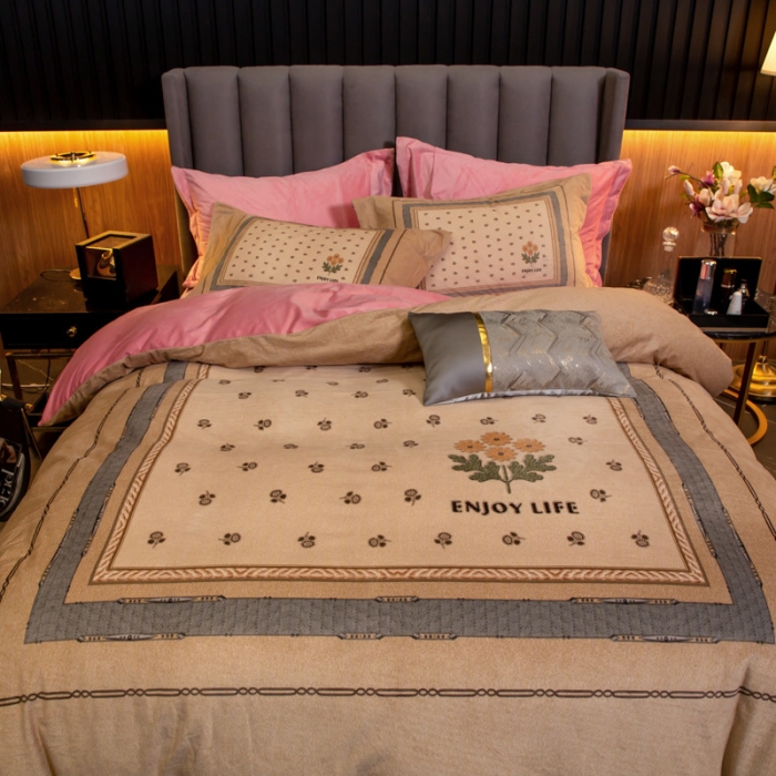 91家纺网 家纺一手货源 找家纺 金奇达 2019大版数码花卉系列宝宝绒四件套 生如夏花-黄