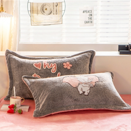 91家纺网 家纺一手货源 找家纺 （总）金奇达 2019新款大版雪花绒单品枕套一对