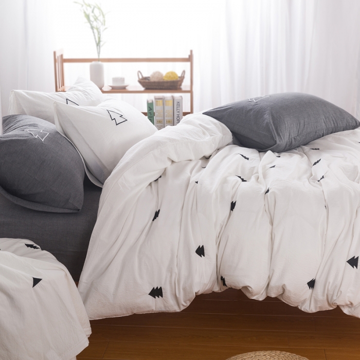 91家纺网 家纺一手货源 找家纺 优然居家纺 水洗棉绣花四件套水洗棉小树灰