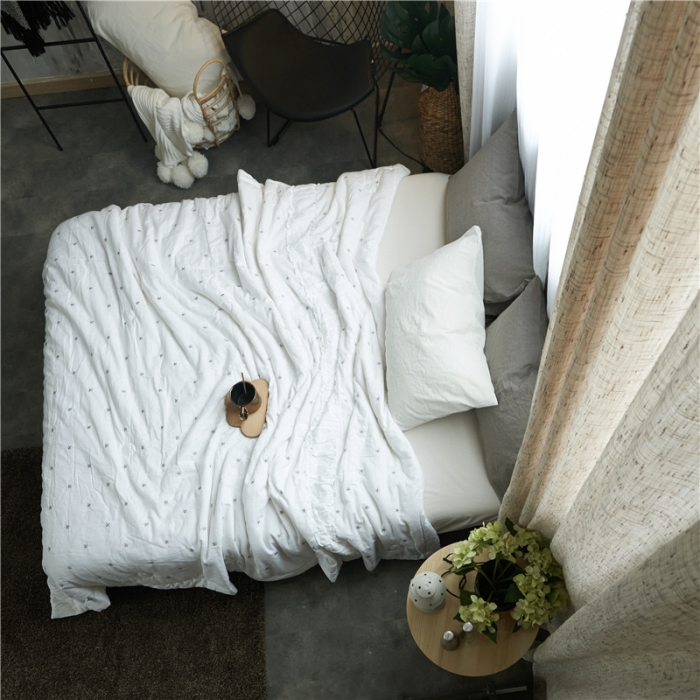 91家纺网 家纺一手货源 找家纺 优然居家纺 2017新品夏被 白色