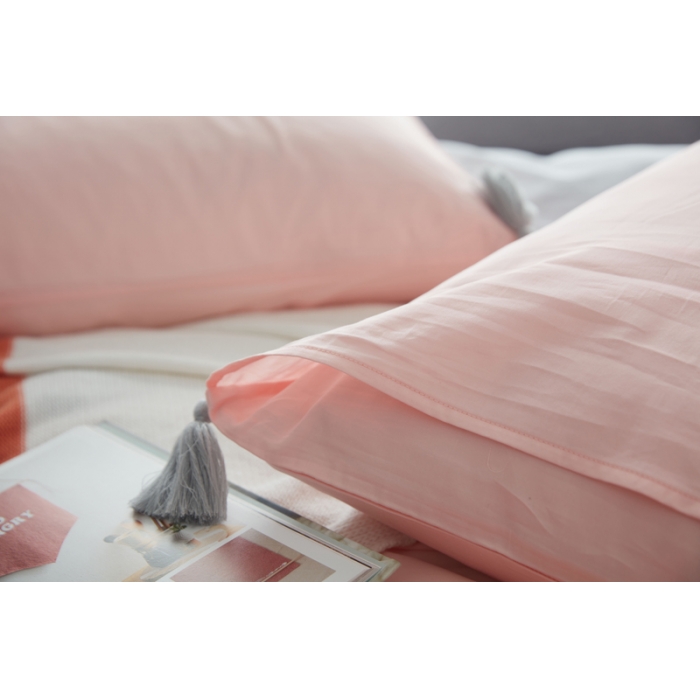 91家纺网 家纺一手货源 找家纺 优然居家纺  60长绒棉文艺双拼撞色刺绣系列四件套粉灰