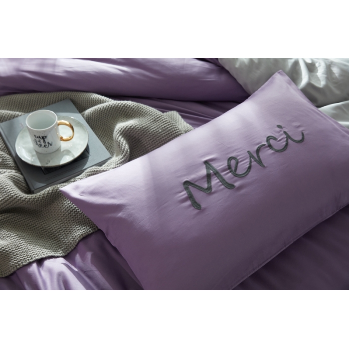 91家纺网 家纺一手货源 找家纺 优然居家纺  60长绒棉文艺双拼撞色刺绣系列四件套紫色记忆