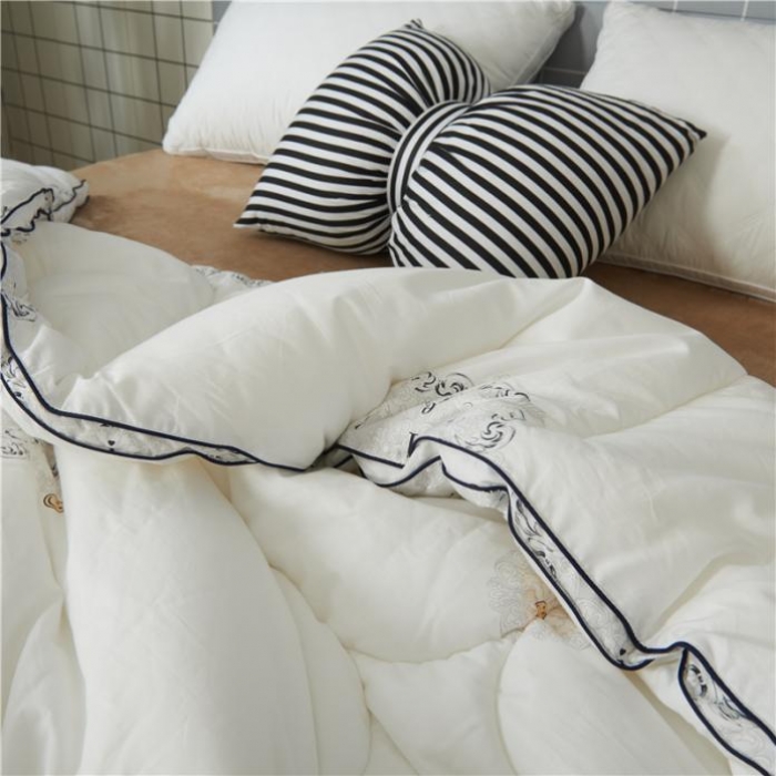 91家纺网 家纺一手货源 找家纺 优然居家纺 冬被系列 立体冬被-锦绣