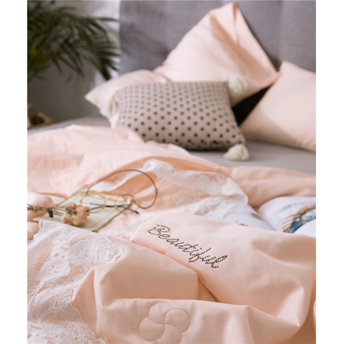 91家纺网 家纺一手货源 找家纺 优然居家纺 2018长绒棉蕾丝花边公主风格夏被 萝莉粉