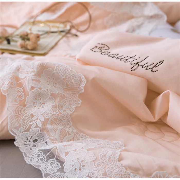 91家纺网 家纺一手货源 找家纺 优然居家纺 2018长绒棉蕾丝花边公主风格夏被 萝莉粉