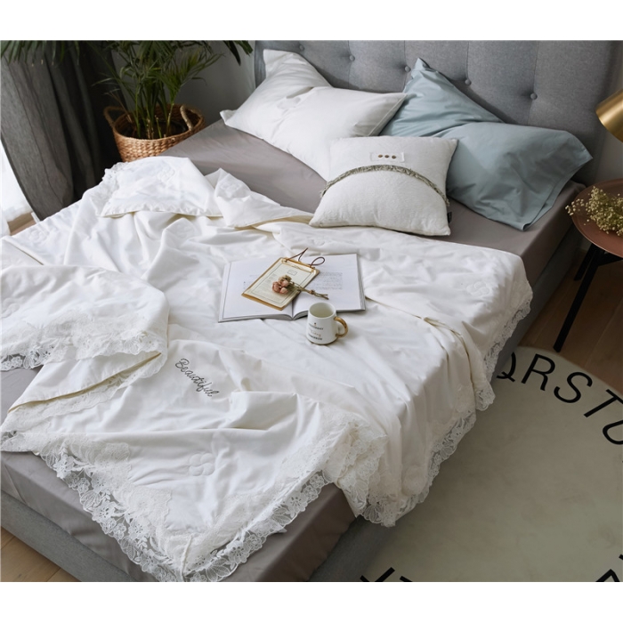 91家纺网 家纺一手货源 找家纺 优然居家纺 2018长绒棉蕾丝花边公主风格夏被 牛奶白