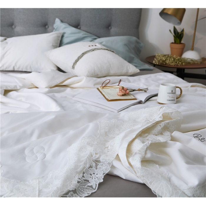 91家纺网 家纺一手货源 找家纺 优然居家纺 2018长绒棉蕾丝花边公主风格夏被 牛奶白