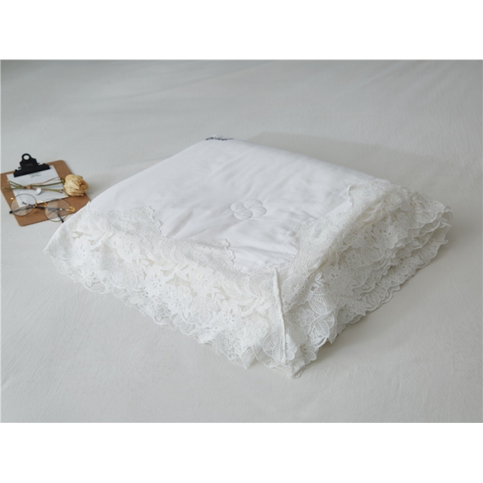 91家纺网 家纺一手货源 找家纺 优然居家纺 2018长绒棉蕾丝花边公主风格夏被 牛奶白
