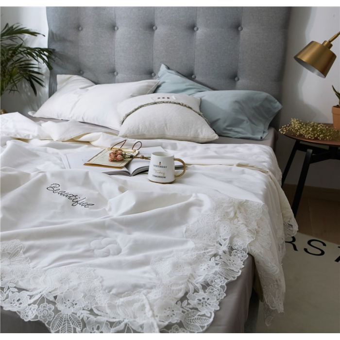 91家纺网 家纺一手货源 找家纺 优然居家纺 2018长绒棉蕾丝花边公主风格夏被 牛奶白