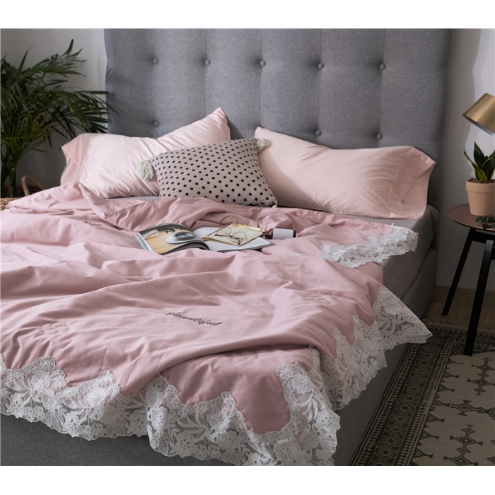 91家纺网 家纺一手货源 找家纺 优然居家纺 2018长绒棉蕾丝花边公主风格夏被 暖心粉