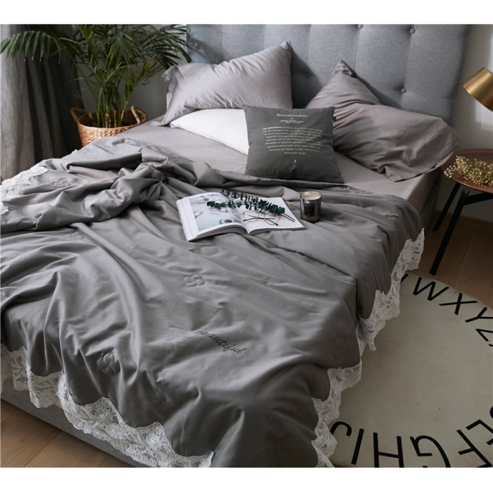 91家纺网 家纺一手货源 找家纺 优然居家纺 2018长绒棉蕾丝花边公主风格夏被 深邃灰