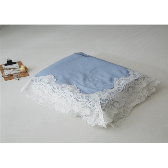 91家纺网 家纺一手货源 找家纺 优然居家纺 2018长绒棉蕾丝花边公主风格夏被 雾霾蓝