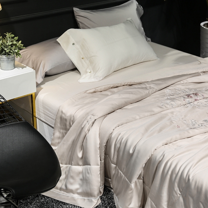 91家纺网 家纺一手货源 找家纺 优然居家居 2018长绒棉公主风格夏被 米驼色