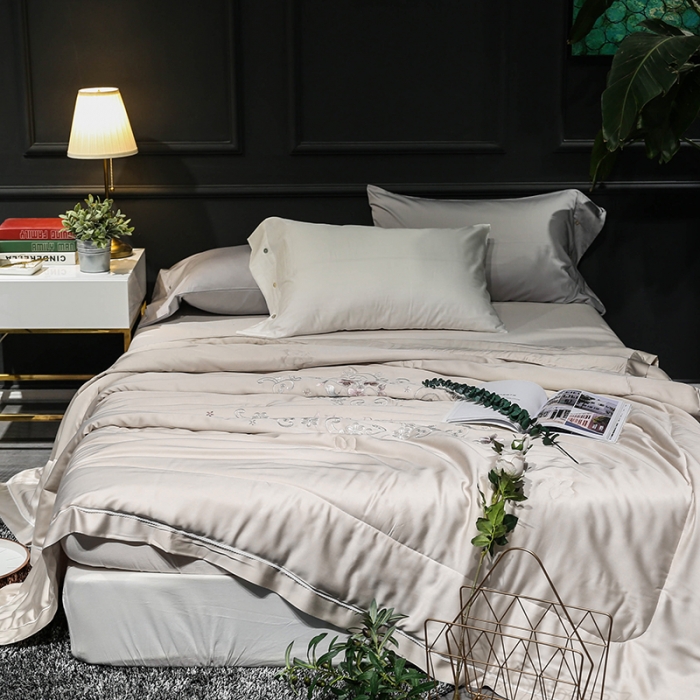 91家纺网 家纺一手货源 找家纺 优然居 50天丝夏被 米驼色