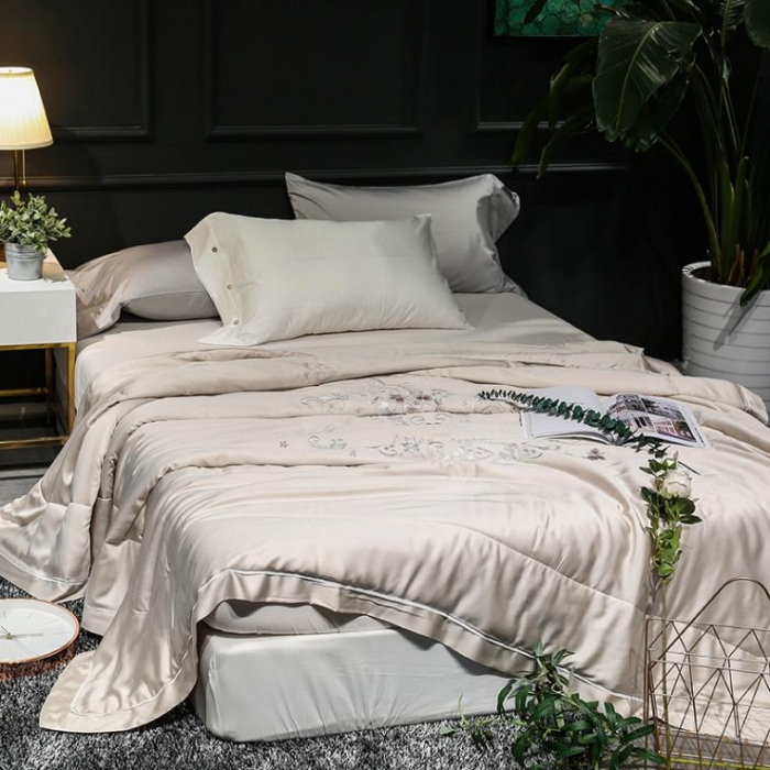 91家纺网 家纺一手货源 找家纺 优然居 50天丝夏被 米驼色