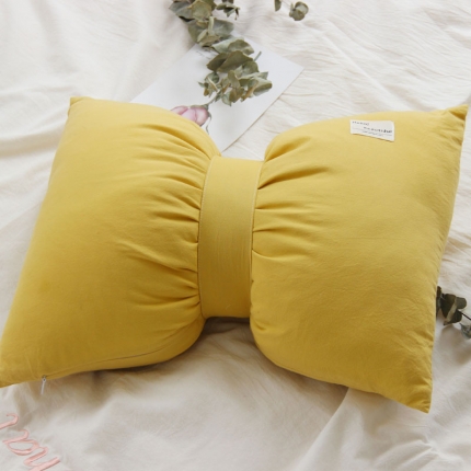 91家纺网 家纺一手货源 找家纺 例外Home 2020新款蝴蝶结抱枕 姜黄