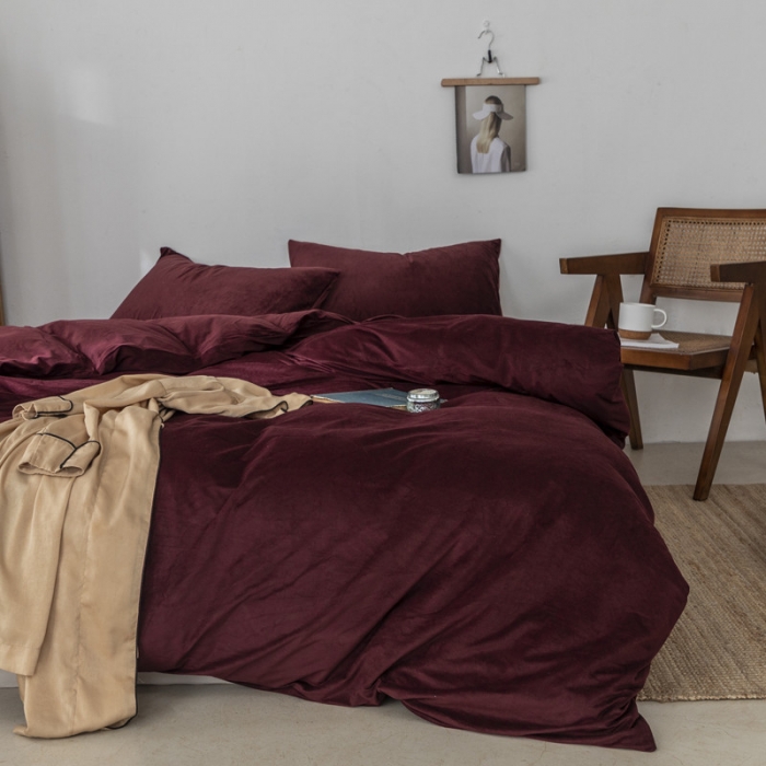 91家纺网 家纺一手货源 找家纺 例外Home 2020新款日式良品天鹅绒四件套 酒红