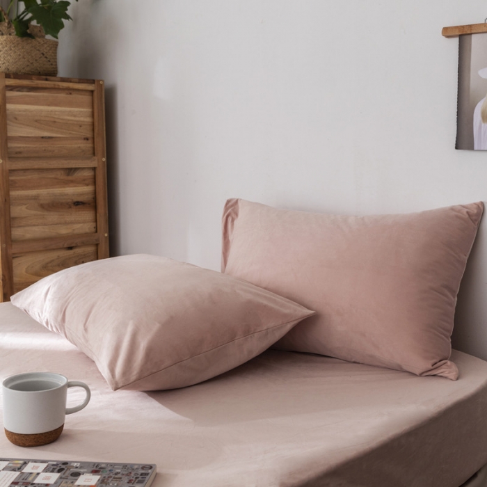 91家纺网 家纺一手货源 找家纺 例外Home 2020新款日式良品天鹅绒四件套 玉粉