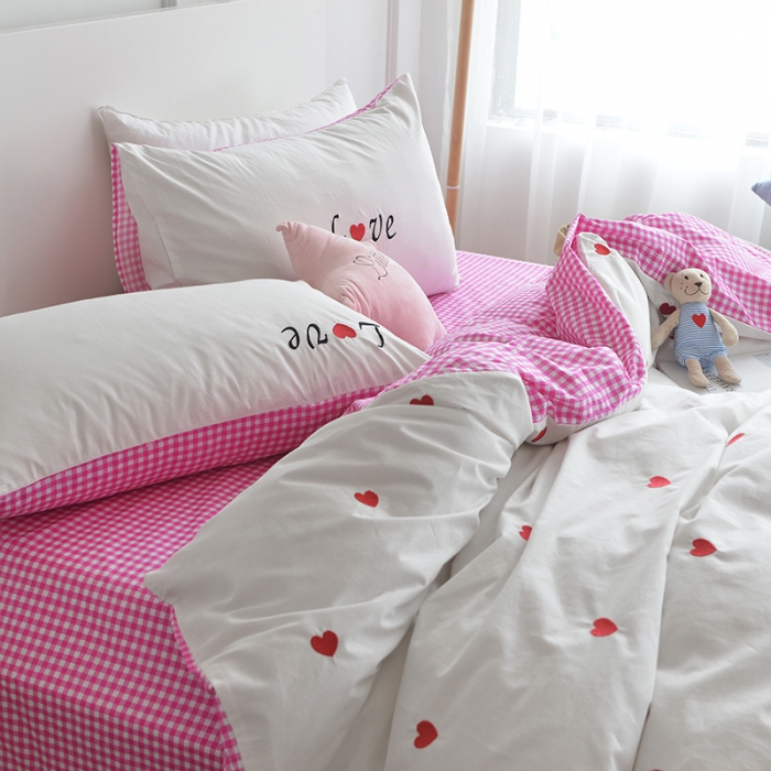 91家纺网 家纺一手货源 找家纺 艾米家居 全棉绣花四件套简单爱