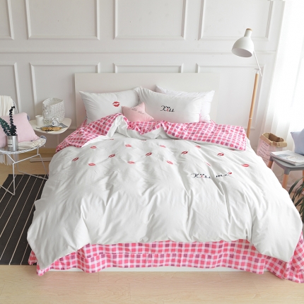 91家纺网 家纺一手货源 找家纺 艾米家居 全棉绣花四件套唇唇欲动