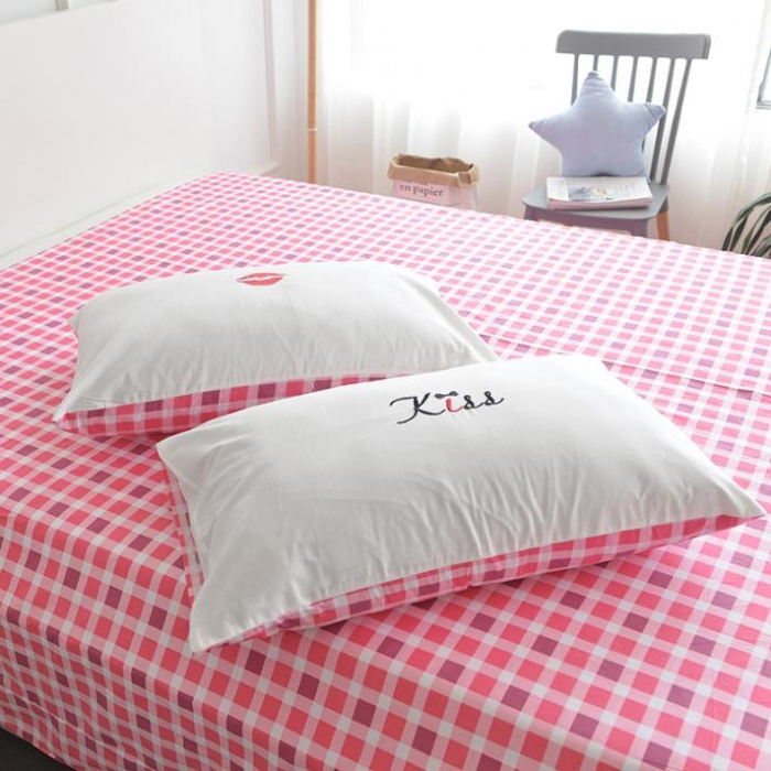 91家纺网 家纺一手货源 找家纺 艾米家居 全棉绣花四件套唇唇欲动