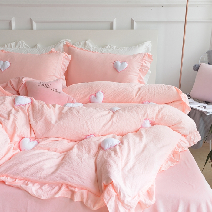 91家纺网 家纺一手货源 找家纺 艾米家居 韩版公主风水洗棉+水晶绒立体绣四件套  珊瑚玉