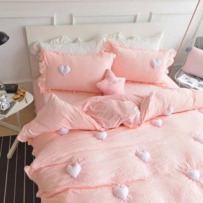 91家纺网 家纺一手货源 找家纺 艾米家居 韩版公主风水洗棉+水晶绒立体绣四件套  珊瑚玉