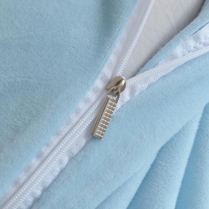 91家纺网 家纺一手货源 找家纺 艾米家居 韩版公主风水洗棉+水晶绒立体绣四件套  天空蓝