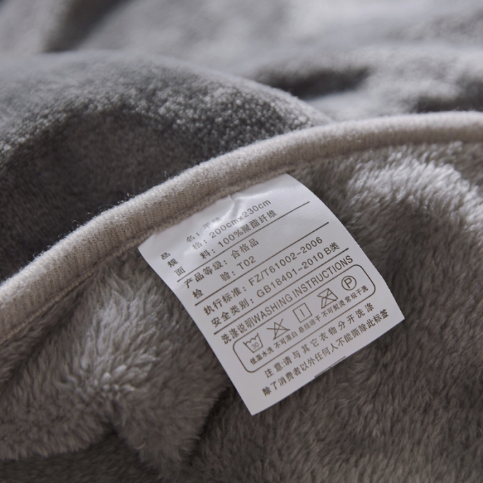91家纺网 家纺一手货源 找家纺 来菲毛毯 320克金貂绒纯色毛毯1.5公斤加厚盖毯子水银灰