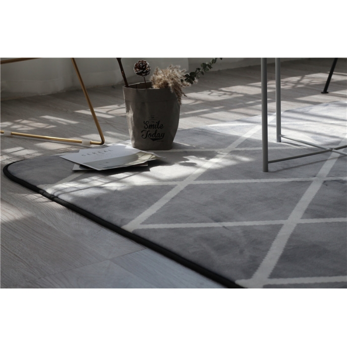 91家纺网 家纺一手货源 找家纺 昔可家纺 新款地垫 线条格子