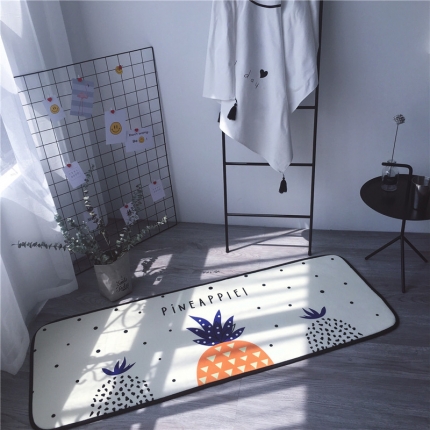 91家纺网 家纺一手货源 找家纺 昔可家纺 2017新款长条地垫菠萝