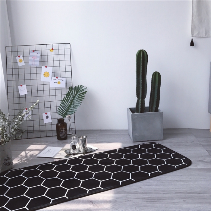 91家纺网 家纺一手货源 找家纺 昔可家纺 2017新款长条地垫蜂窝格子