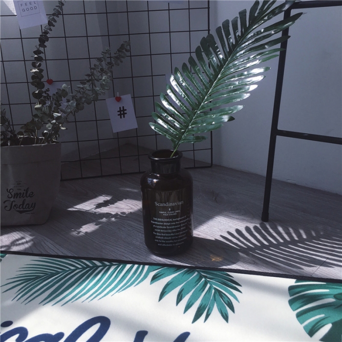 91家纺网 家纺一手货源 找家纺 昔可家纺 2017新款长条地垫绿叶-奶白底