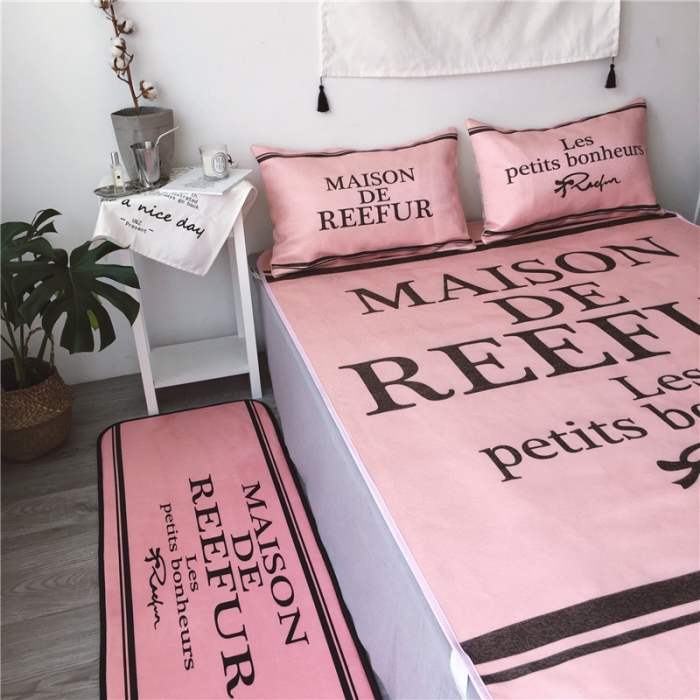 91家纺网 家纺一手货源 找家纺 昔可家纺 2017冰丝席系列女神梨花