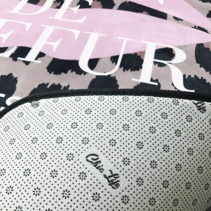 91家纺网 家纺一手货源 找家纺 昔可家纺 新款chic风大地垫豹纹红唇