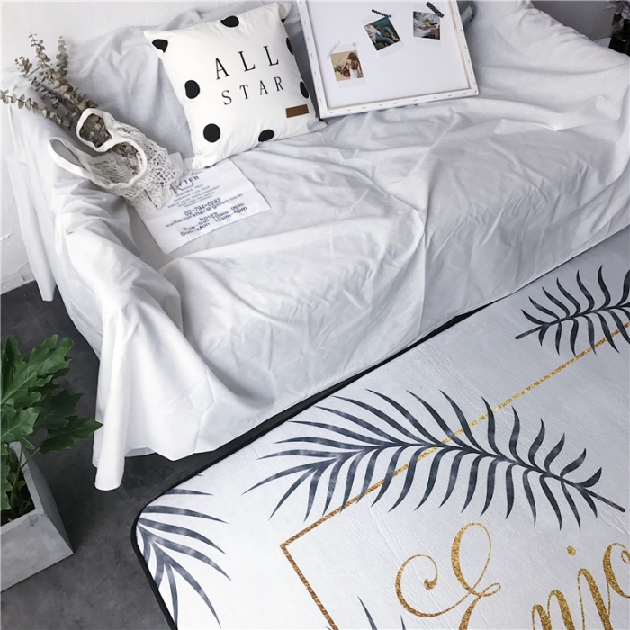 91家纺网 家纺一手货源 找家纺 昔可家纺 简约新款地垫 烫金字母叶子