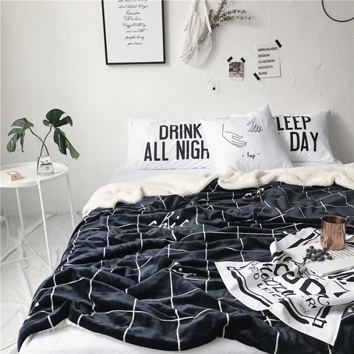 91家纺网 家纺一手货源 找家纺 2017新款爆款羊羔绒毯格子chic