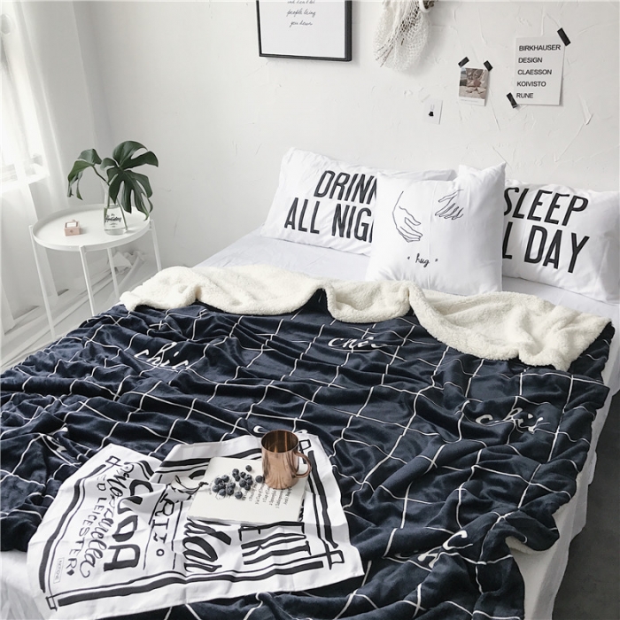 91家纺网 家纺一手货源 找家纺 2017新款爆款羊羔绒毯格子chic