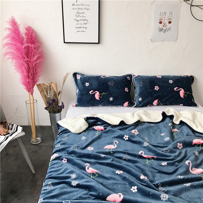 91家纺网 家纺一手货源 找家纺 昔可家纺 圣诞火鸟系列羊羔绒毯