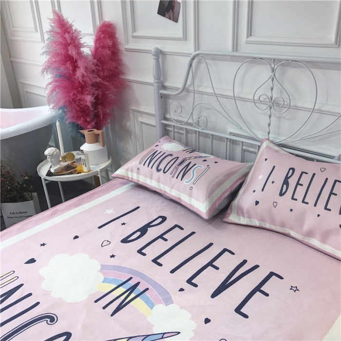 91家纺网 家纺一手货源 找家纺 昔可家纺 爆款冰丝席卡通系列 彩虹独角兽