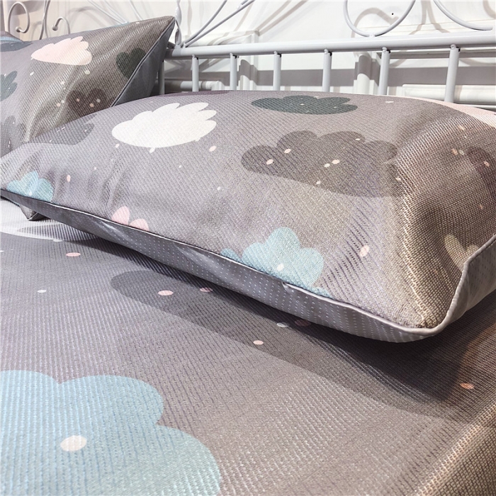 91家纺网 家纺一手货源 找家纺 昔可家纺 爆款冰丝席简约系列 灰色云朵