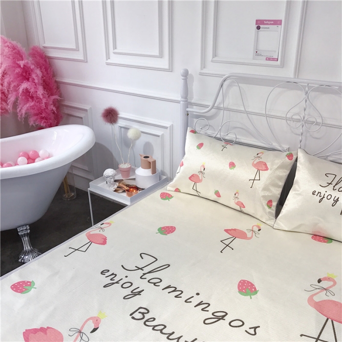 91家纺网 家纺一手货源 找家纺 昔可家纺 爆款冰丝席 草莓火鸟白