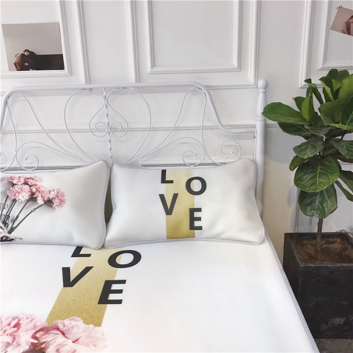 91家纺网 家纺一手货源 找家纺 昔可家纺 2018新款3D凉席 Love花