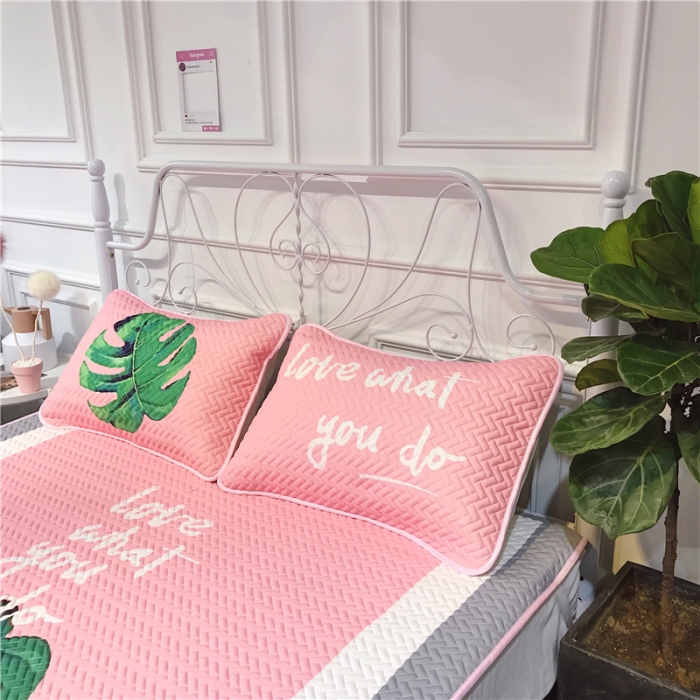 91家纺网 家纺一手货源 找家纺 昔可 chic风高颜值亲肤天丝空调软席三件套粉底龟背竹