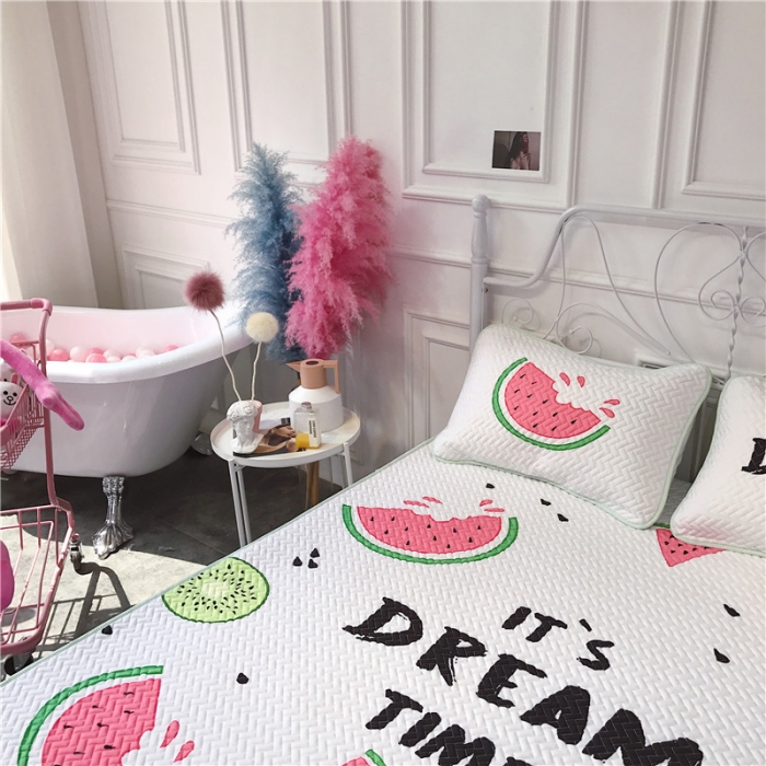 91家纺网 家纺一手货源 找家纺 昔可 chic风高颜值亲肤天丝空调软席三件套西瓜季节