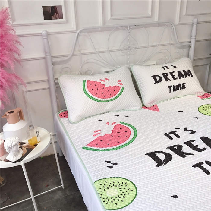 91家纺网 家纺一手货源 找家纺 昔可 chic风高颜值亲肤天丝空调软席三件套西瓜季节