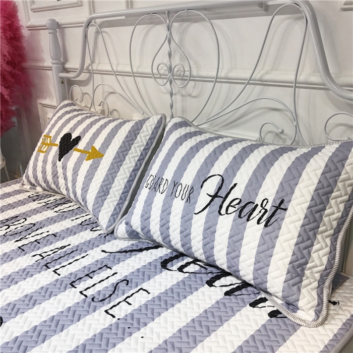 91家纺网 家纺一手货源 找家纺 昔可 chic风高颜值亲肤天丝空调软席三件套一剑穿心