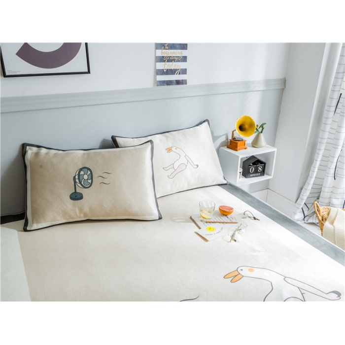 91家纺网 家纺一手货源 找家纺 （总）昔可家纺 爆款冰丝席卡通系列影棚图