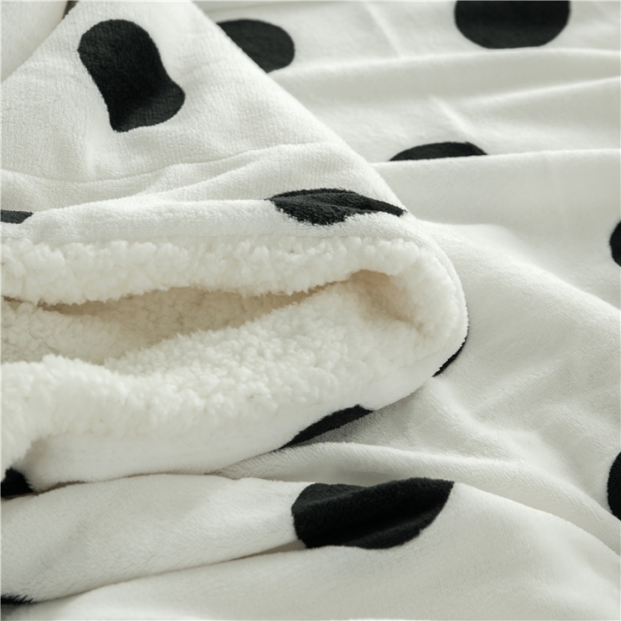 91家纺网 家纺一手货源 找家纺 昔可家纺 2018新品羊羔绒毛毯 白波点