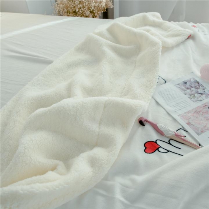 91家纺网 家纺一手货源 找家纺 昔可家纺 2018新品羊羔绒毛毯 比心